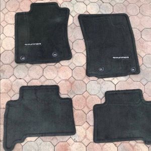 Toyota 4Runner Floor mats